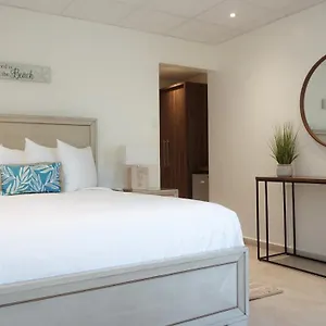 https://tres-palmas-by-la-rincon.comcaribbean.com